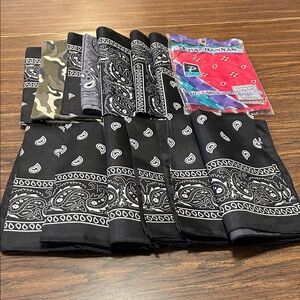 15 Bandannas
